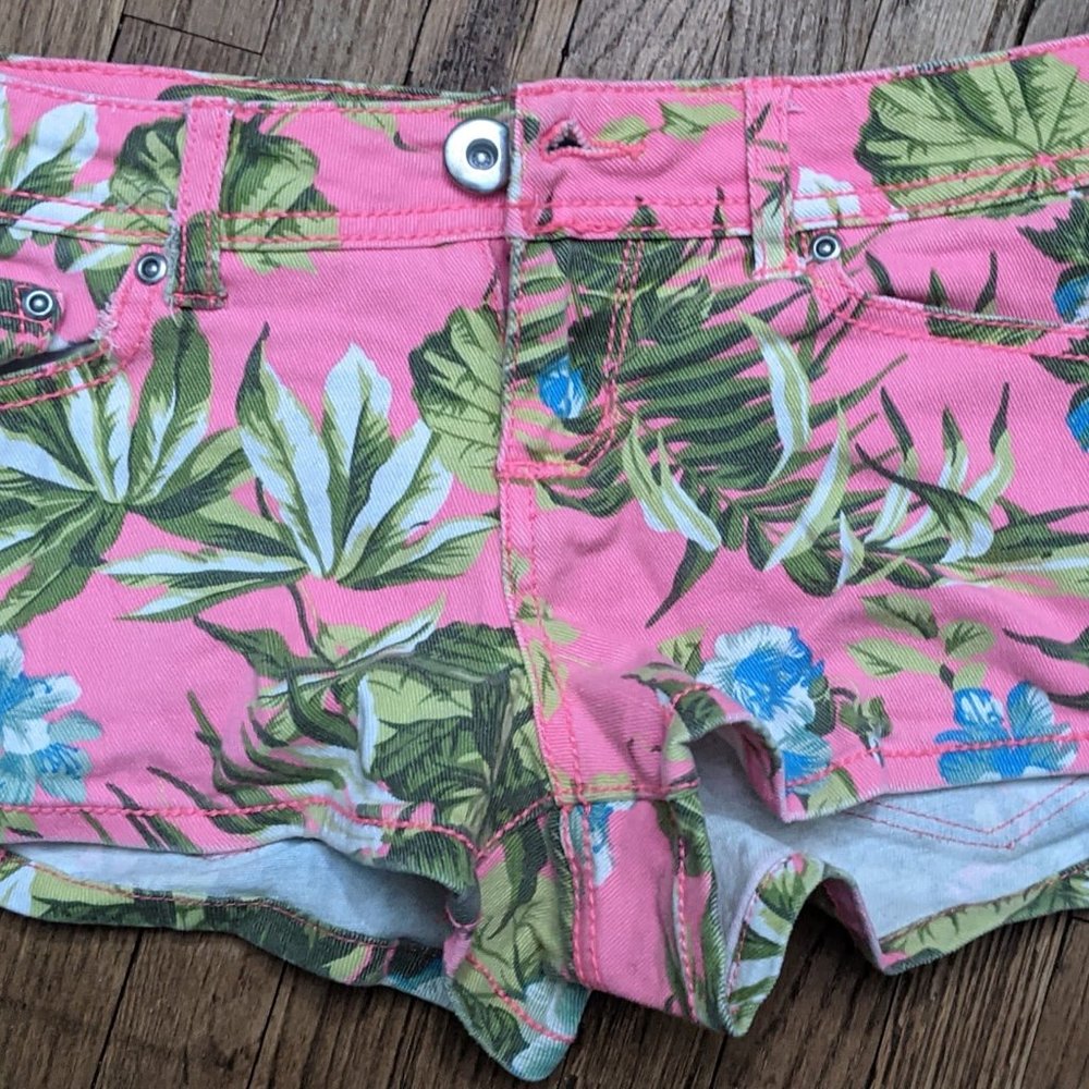 Pink Patterned Jean Shorts - Small